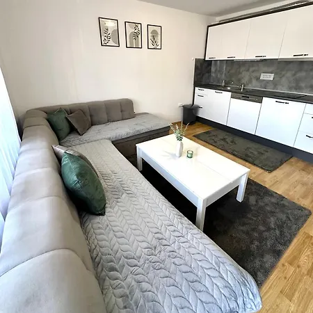 Lara Apartament